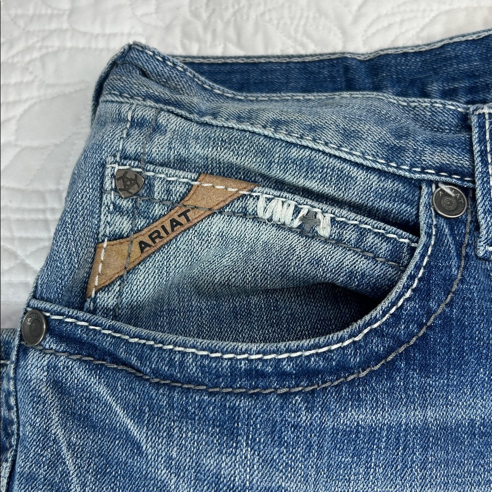 Ariat •34/32• M2 Relaxed Stirling Stretch Boot Cut Jean Shasta - Picture 8 of 12